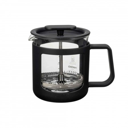 Cafetiere piston HARIO 300ml sur fond blanc
