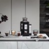 Machine à café Rivelia dans une cuisine
