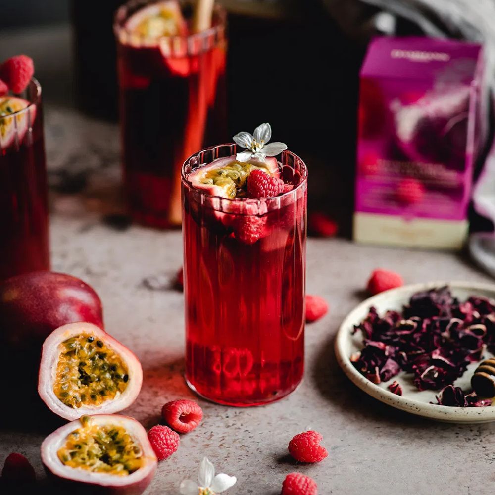 Boisson glacée à base d'infusion de passion et framboise