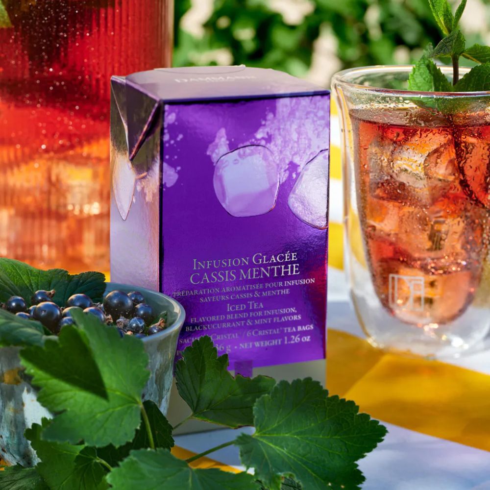 boisson glacée à base d'hibiscus et de menthe